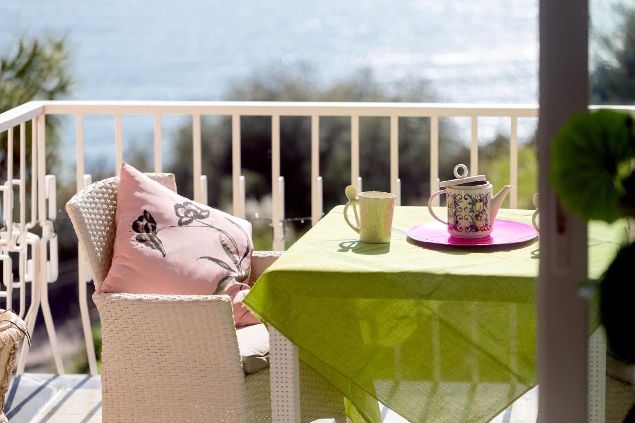 116 - Casa Colorata Vista Mare, 500M Dalla Spiaggia - Parcheggio Privato Gratis Incluso オスペダレッティ エクステリア 写真